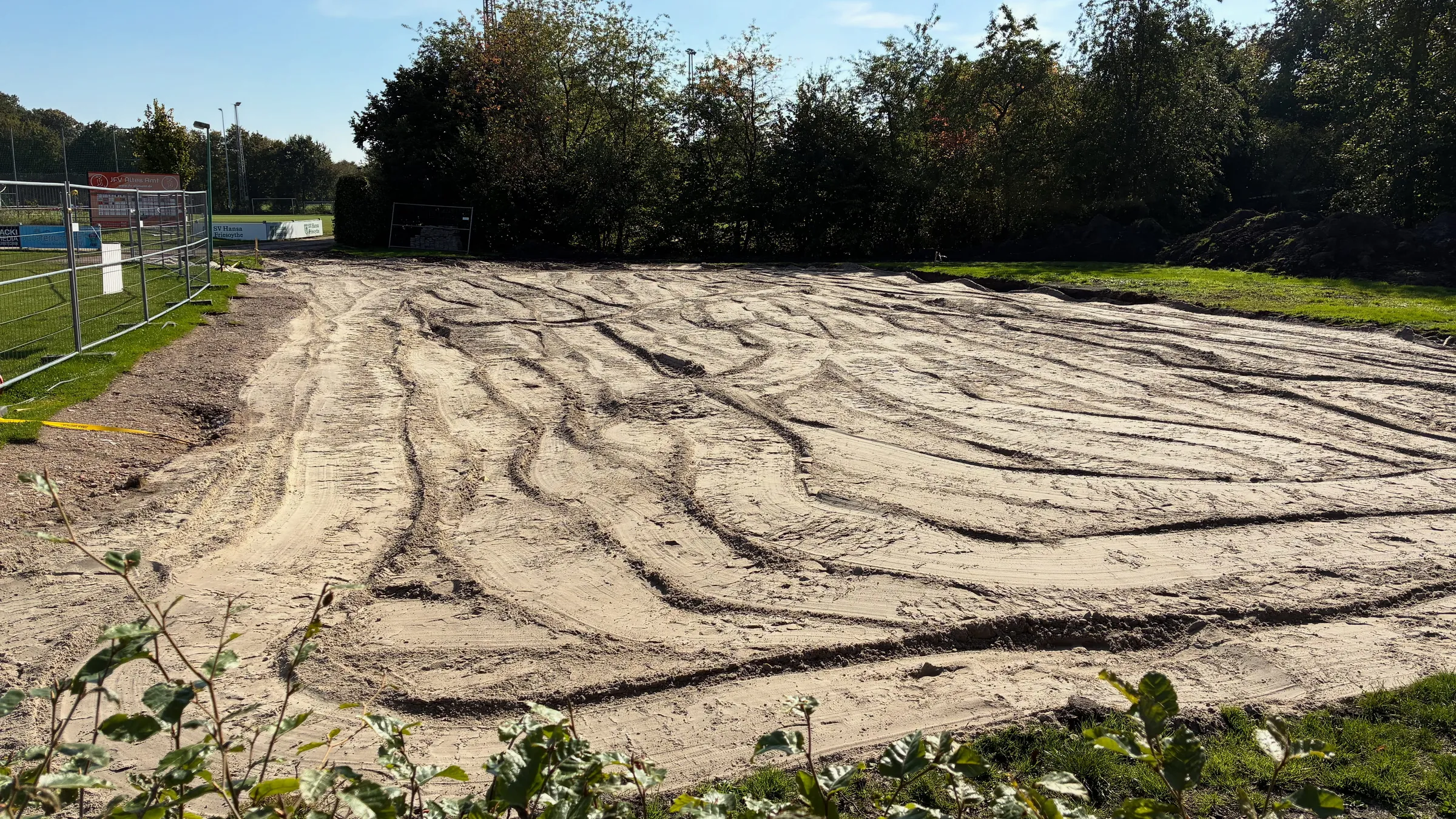 Die fertigen Erdarbeiten.